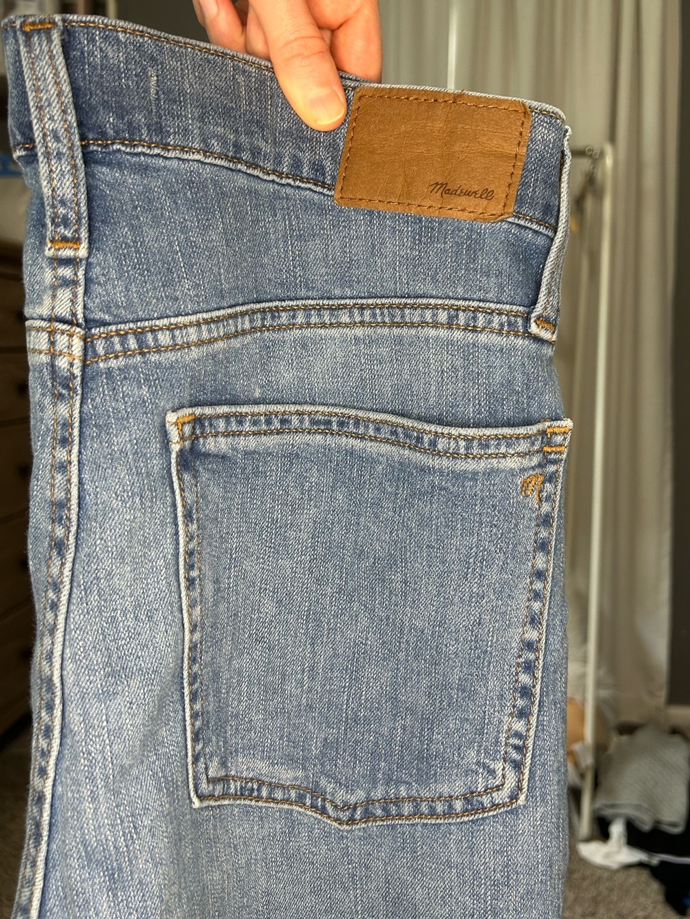 🧺MADEWELL The Perfect Vintage Jean Size 28 Distressed Straight Leg Raw Hem M9244 - Picture 8 of 9